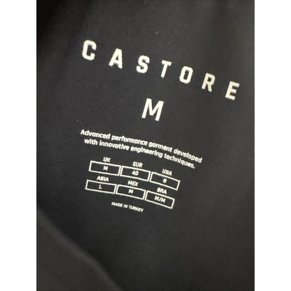 Castore SIRO Active Contour Cropped Gym Top Black Long Sleeve Medium‎